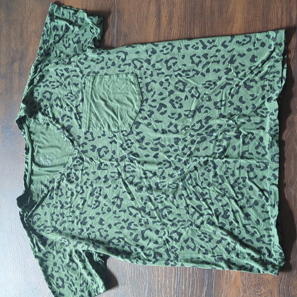 Kyte Baby Women's V Neck Top - Small